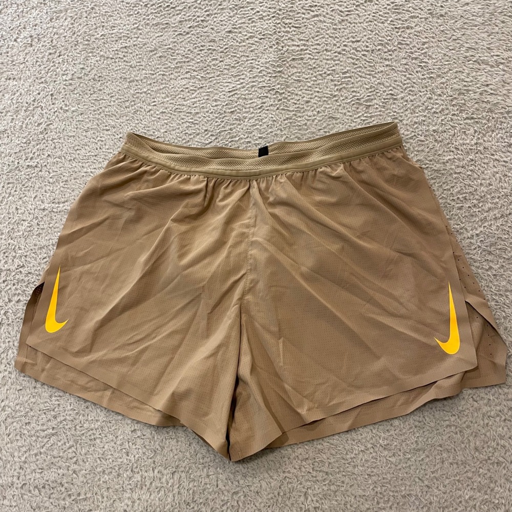 Nike Dri-FIT ADV AeroSwift 4" Shorts Mens Large Tan Brief Lined Running CJ7840